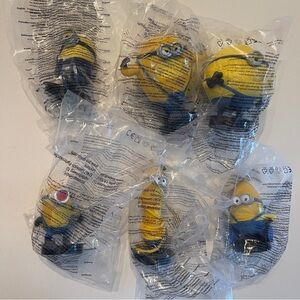 🆕 2024 Universal Studios Despicable Me 4 Cup Mega Minion Mystery Topper set of6